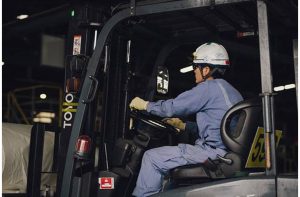 フォークリフトオペレーター