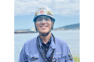 港湾荷役作業員